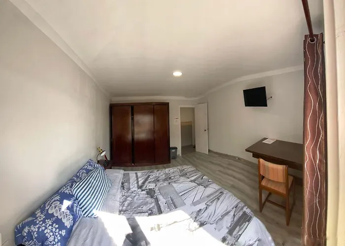 Hostel Penedes