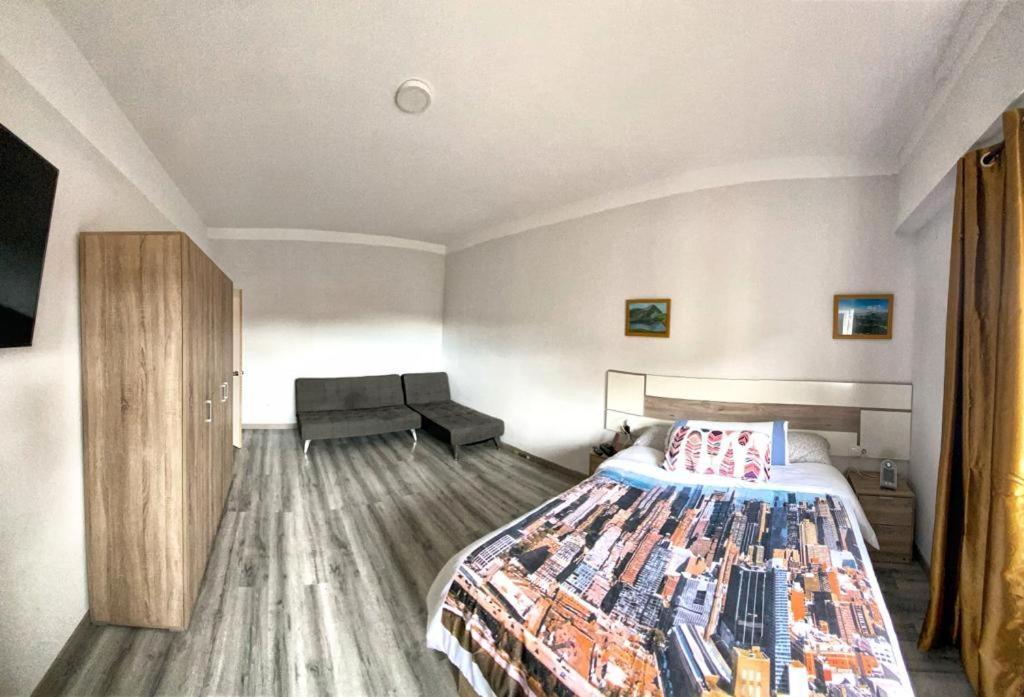 Hostel Penedes