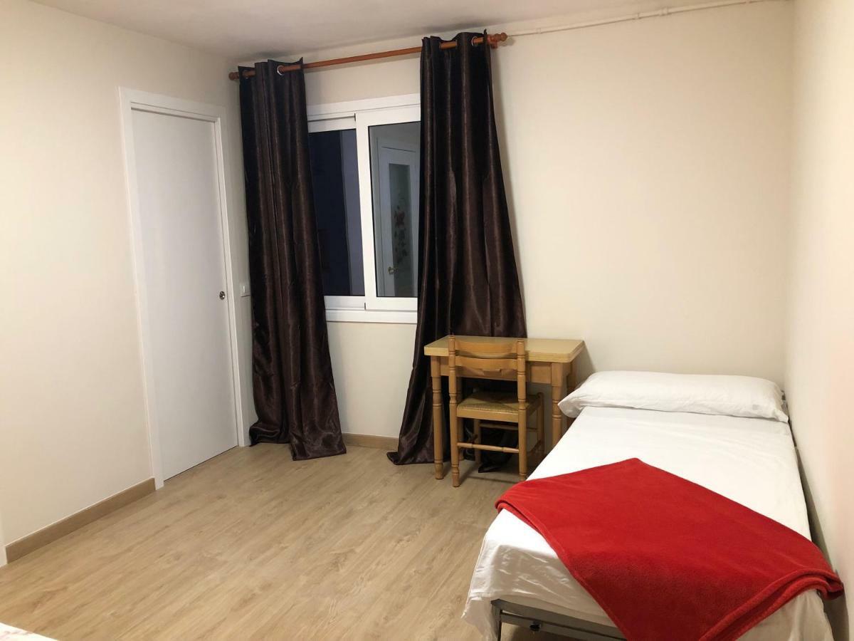Hostel Penedes *