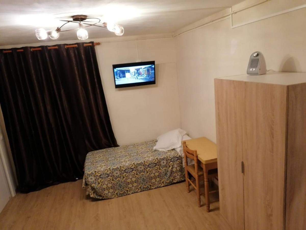 Penedes Hostel *